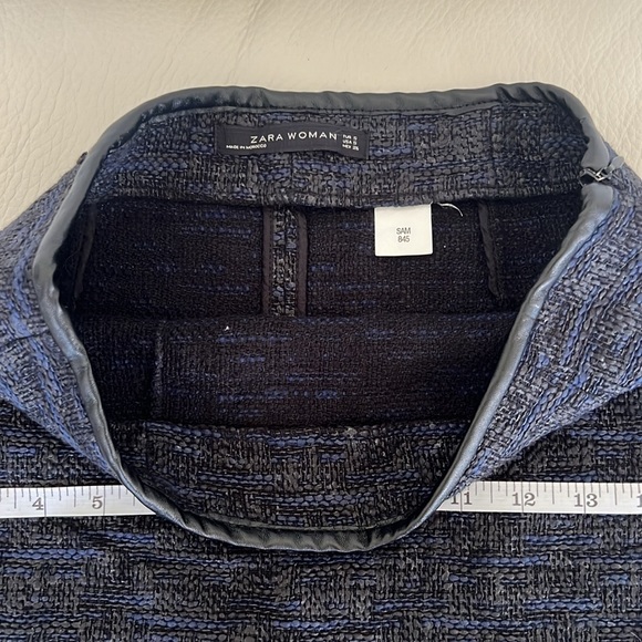 Zara Woman Ladies Black & Blue Tweed  Skirt Waist Trimmed in leather  Size SM - Picture 3 of 7